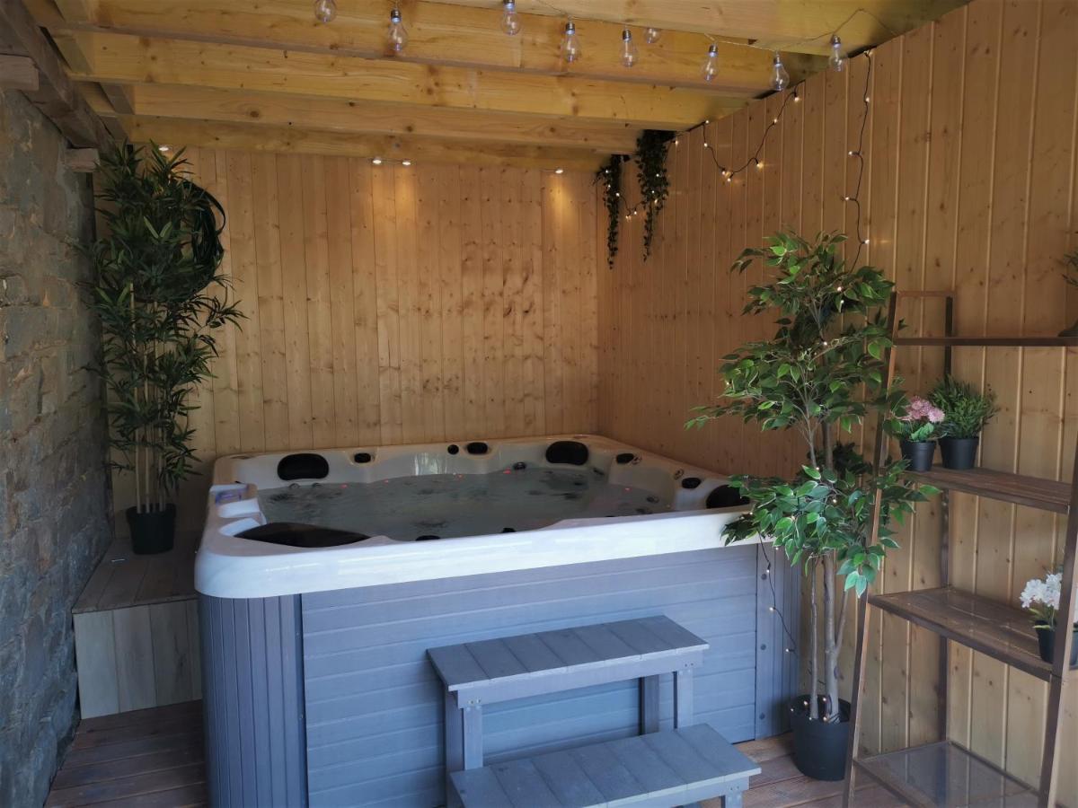 Domaine Lvd Avec Spa, Bois Et Riviere Privee La Bloutiere Luaran gambar